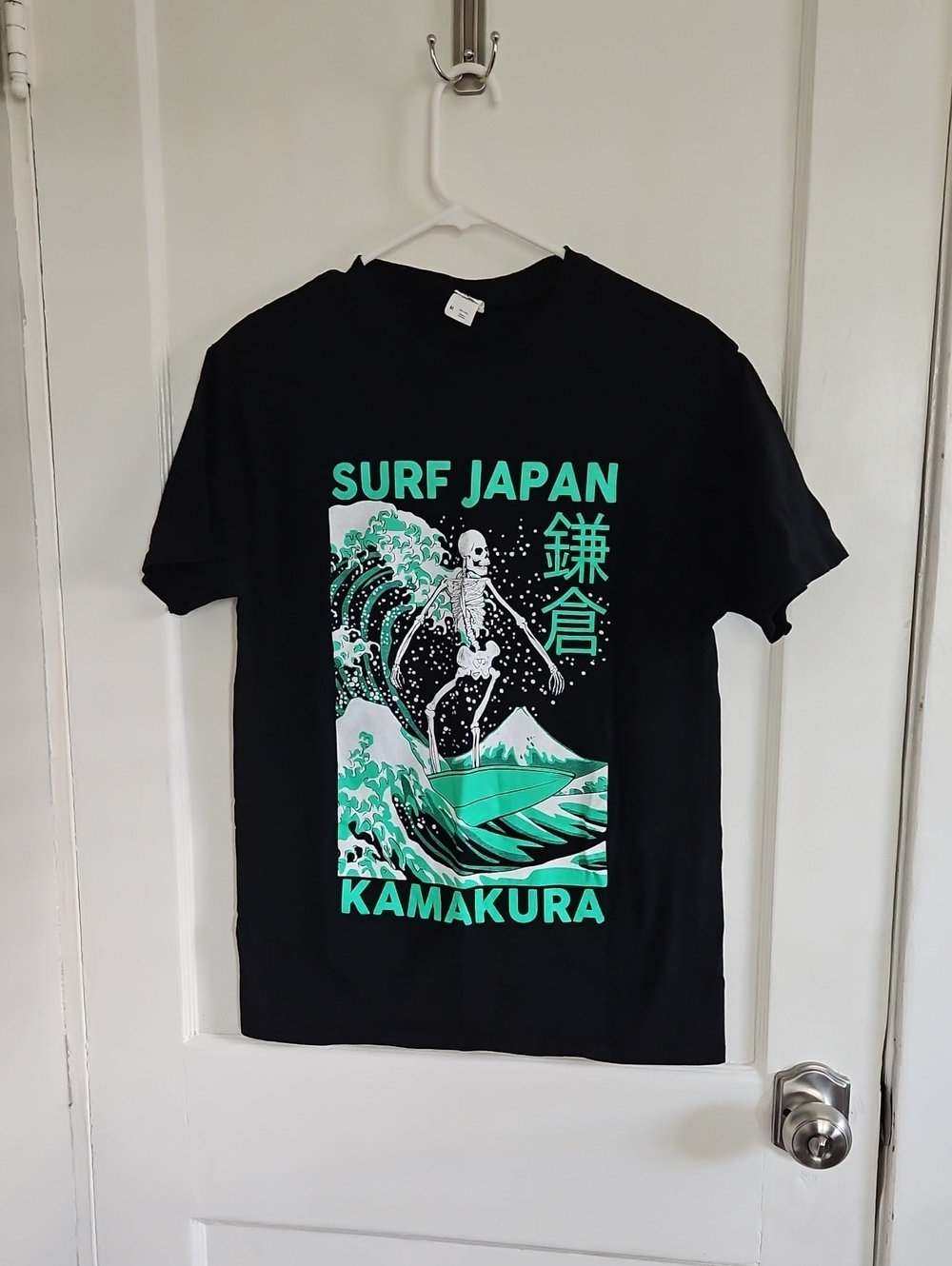 Fruit of the Loom Black Graphic Tee with Teal Surf Print